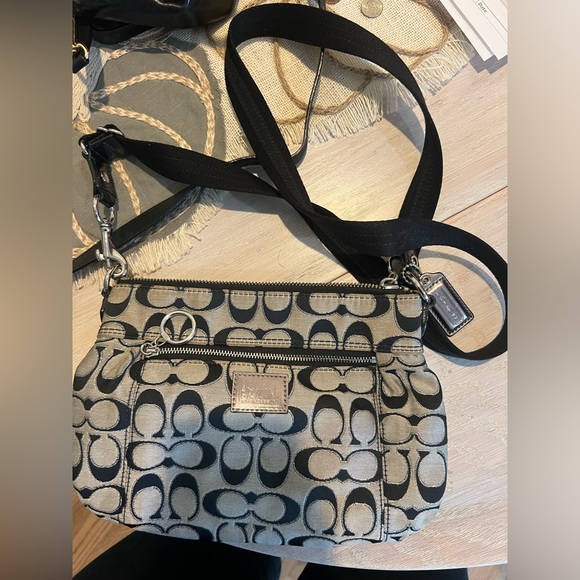 Coach Poppy crossbody bag - Picture 1 of 2